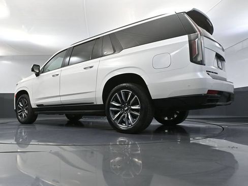 Used 2021 Cadillac Escalade ESV Sport w/ Heavy-Duty Trailer Package AWD/4WD image 64