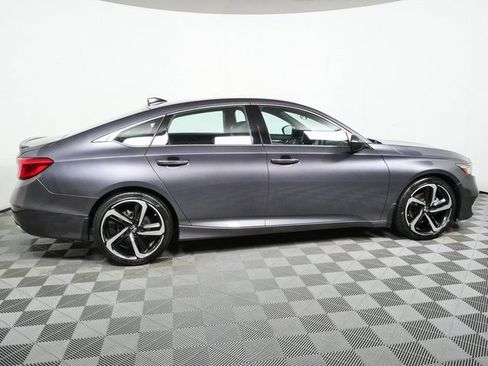 Used 2019 Honda Accord Sport image 2