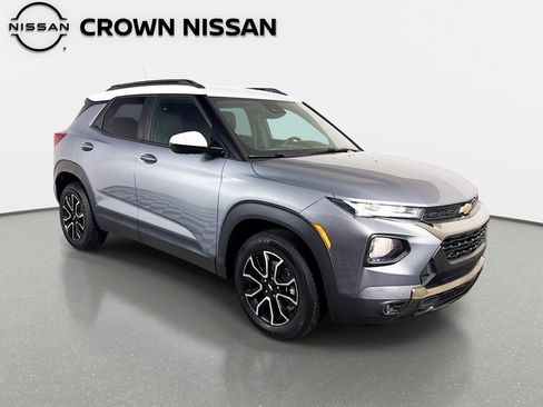 Used 2022 Chevrolet TrailBlazer ACTIV AWD/4WD image 3