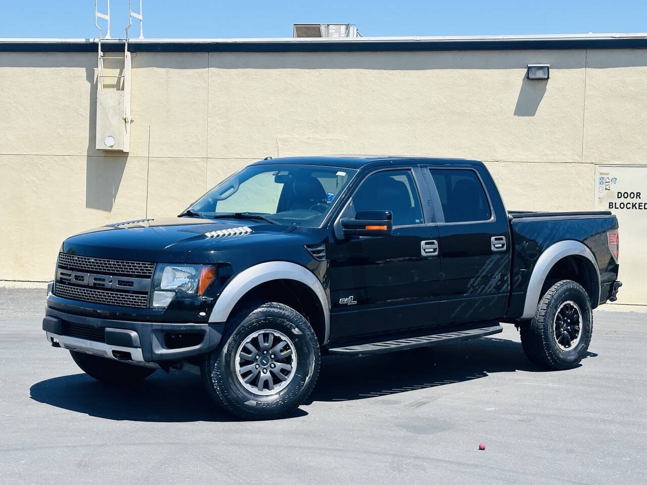 Used 2011 Ford F150 Raptor w/ Raptor Luxury Pkg AWD/4WD image 4