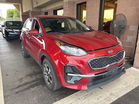 Used 2021 Kia Sportage LX FWD image 2