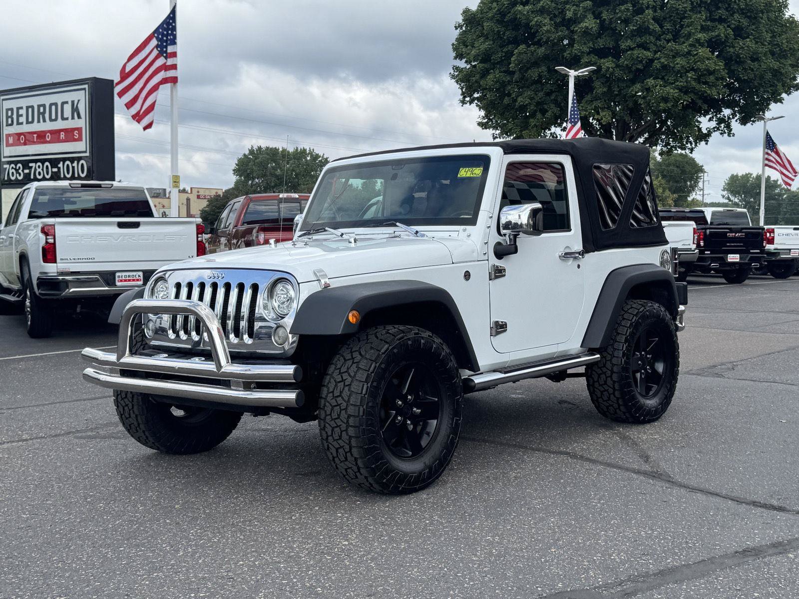 Used 2017 Jeep Wrangler Sport AWD/4WD image 3