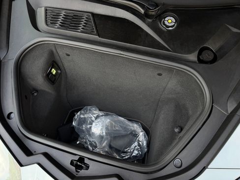 Used 2023 Chevrolet Corvette Stingray Premium Cpe w/ Z51 Performance Package image 33