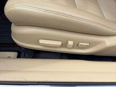 Used 2012 Honda Accord EX-L image 18