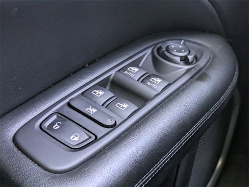 Used 2021 Jeep Compass Latitude image 31