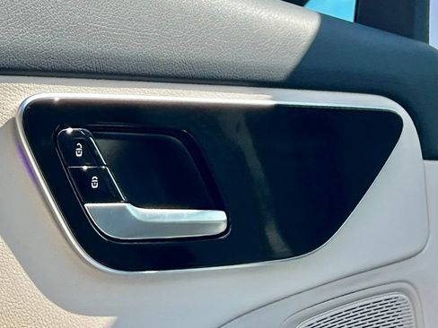 Certified 2023 Mercedes-Benz C 300 4MATIC Sedan image 25