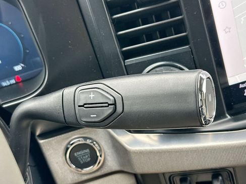 New 2026 Ford F450 Platinum w/ Platinum Plus Package image 30