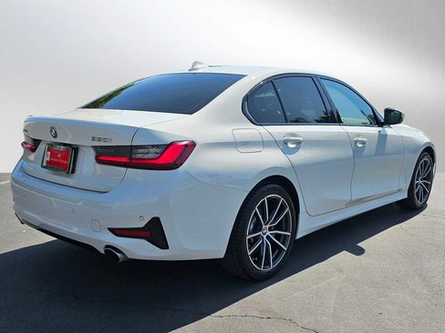 Used 2022 BMW 330i xDrive Sedan w/ Convenience Package image 3