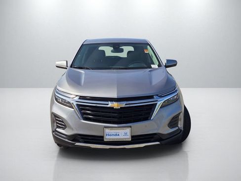 Used 2024 Chevrolet Equinox LT FWD image 2