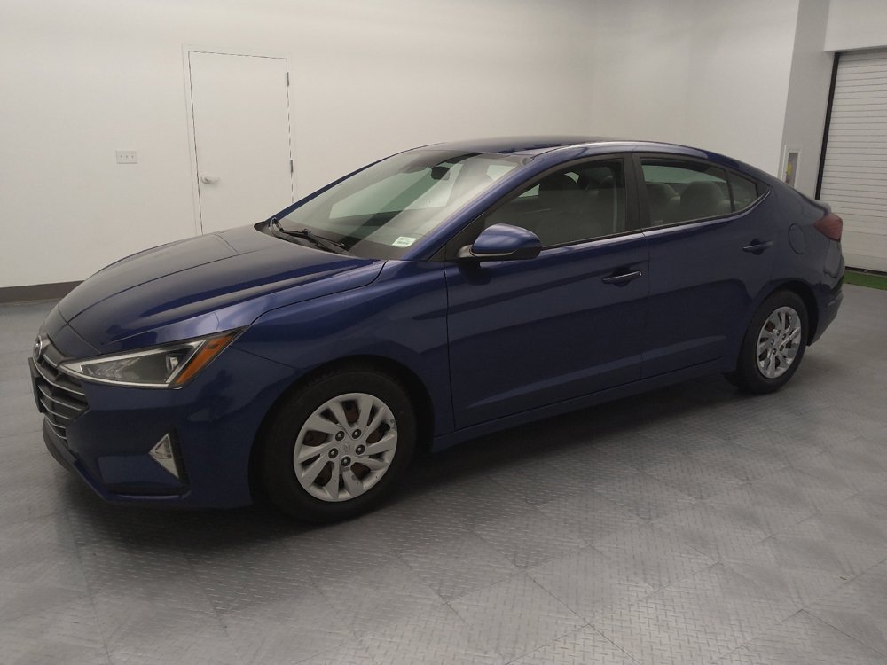 Used 2020 Hyundai Elantra SE FWD image 2