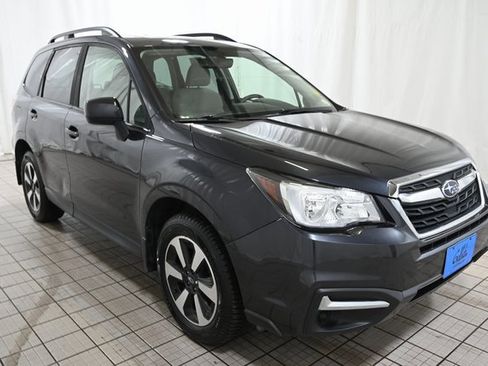 Used 2018 Subaru Forester 2.5i Premium w/ All-Weather Package image 14
