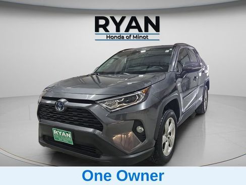 Used 2021 Toyota RAV4 XLE Premium image 6