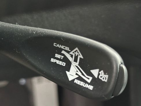 Used 2021 McLaren GT image 21