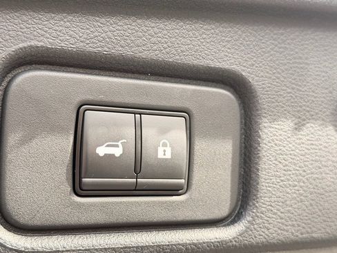 Certified 2024 Nissan Pathfinder Platinum w/ Cargo Package FWD image 26