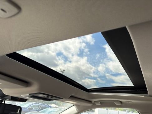 Certified 2023 Nissan Rogue SL w/ SL Premium Package image 12