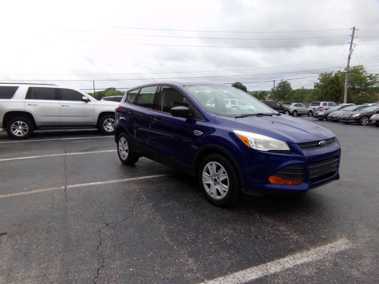 Used 2015 Ford Escape S FWD image 4