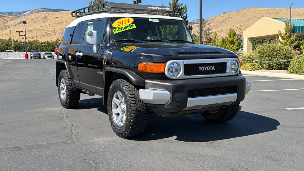 Used 2014 Toyota FJ Cruiser 4WD w/ Upgrade Package image 1