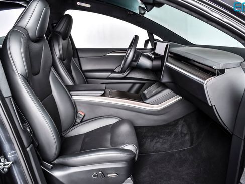 Used 2024 Tesla Model X Base image 26