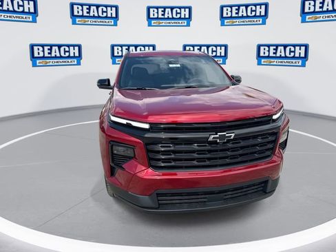New 2026 Chevrolet Traverse LT w/ Midnight/Sport Edition FWD image 3