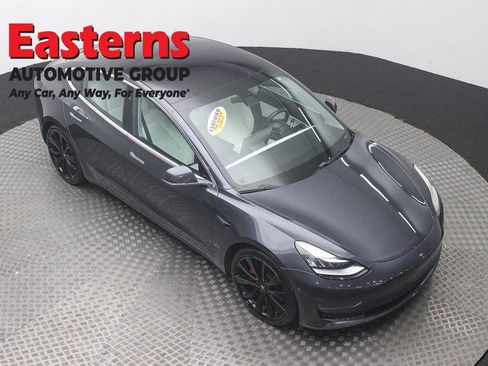 Used 2018 Tesla Model 3 Long Range AWD/4WD image 3