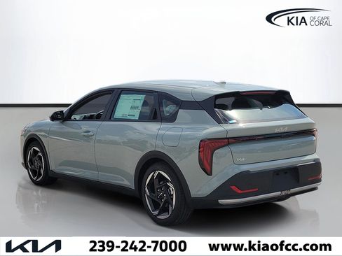 New 2026 Kia K4 EX FWD image 4