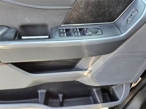 Certified 2022 Ford F150 XLT w/ Equipment Group 302A High image 33