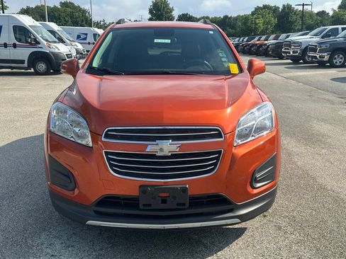 Used 2015 Chevrolet Trax LT w/ LT Sun and Sound Package FWD image 3