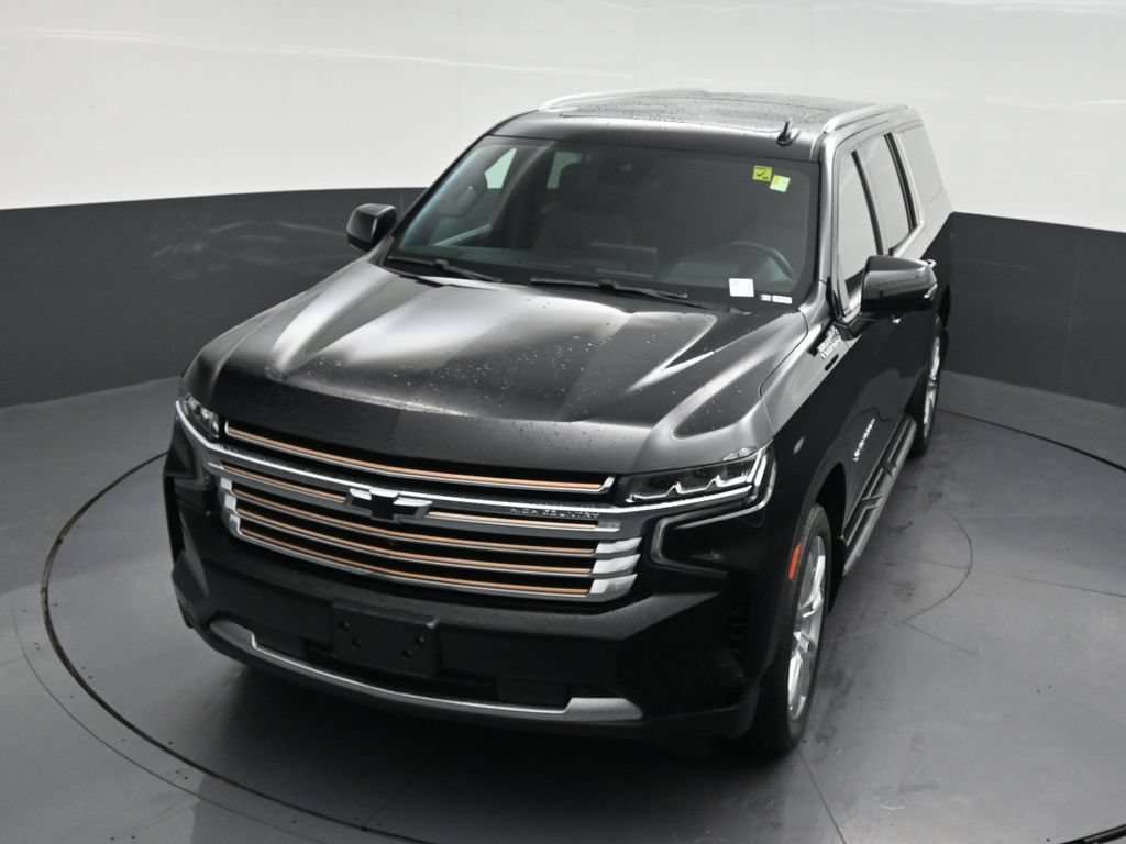 Used 2024 Chevrolet Suburban High Country AWD/4WD image 22