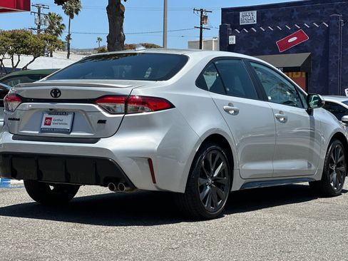 Certified 2024 Toyota Corolla SE FWD image 4