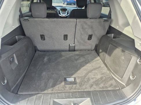 Used 2017 GMC Terrain SLE w/ Technology Package AWD/4WD image 17
