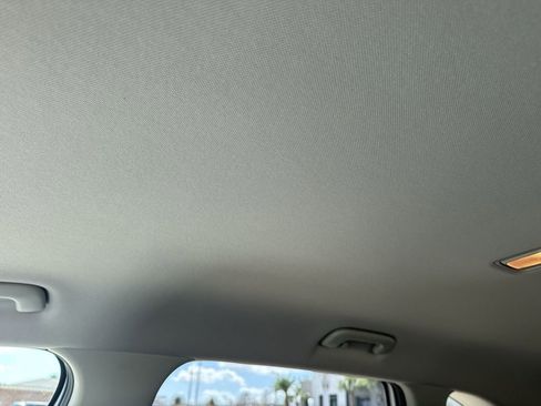 Used 2024 Kia Sorento S image 20