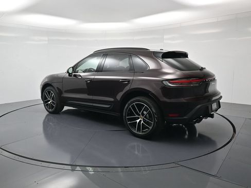 Used 2026 Porsche Macan AWD/4WD image 3
