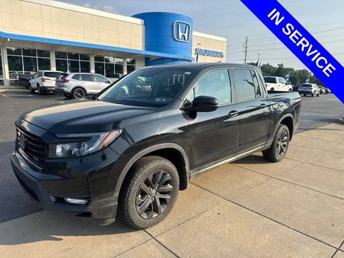 Used 2023 Honda Ridgeline Sport image 3