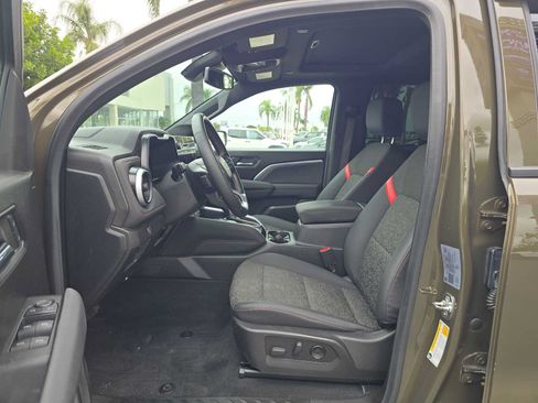 Used 2024 Chevrolet Colorado Z71 w/ Z71 Convenience Package 2 AWD/4WD image 22