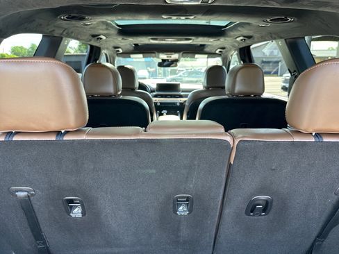 Used 2022 Kia Telluride SX w/ SX Prestige Package AWD/4WD image 12