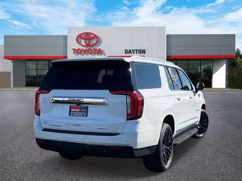 Used 2023 GMC Yukon XL SLT AWD/4WD image 5
