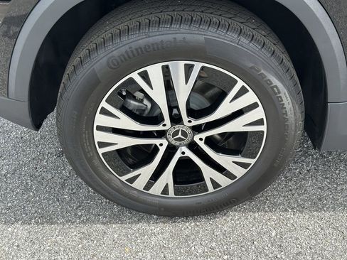 Certified 2025 Mercedes-Benz GLA 250 image 19