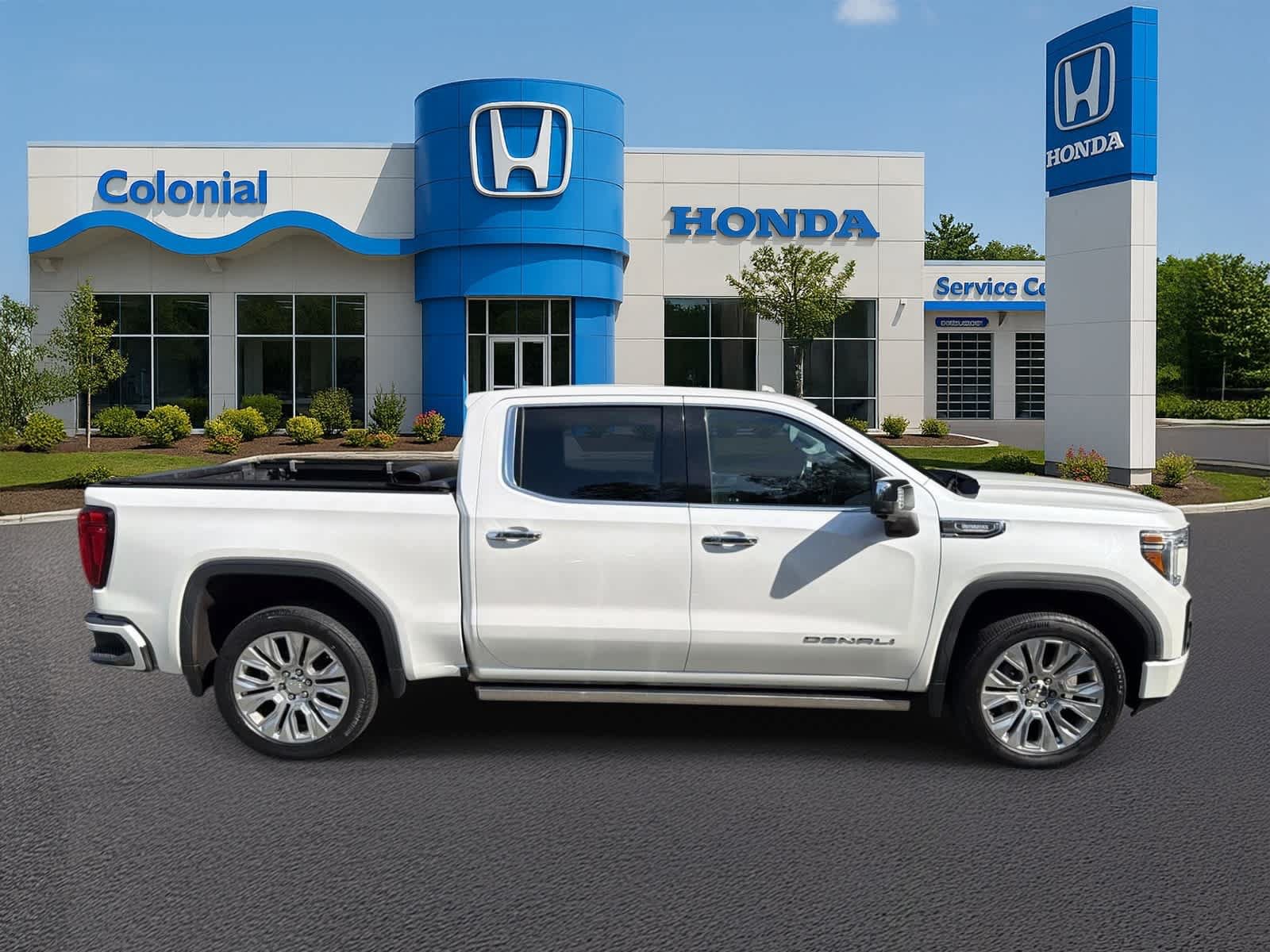 Used 2021 GMC Sierra 1500 Denali w/ Denali Ultimate Package AWD/4WD image 7