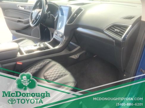 Used 2023 Ford Edge Titanium image 30