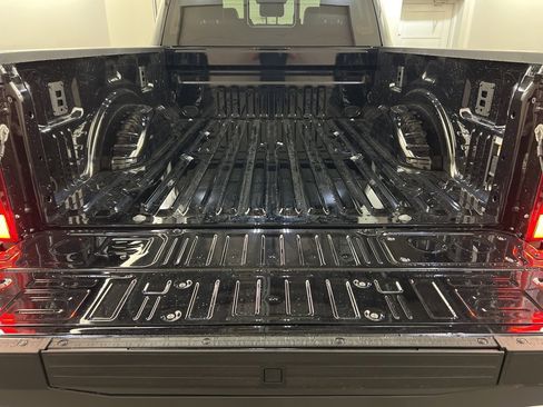 New 2025 Ford F250 Platinum image 42