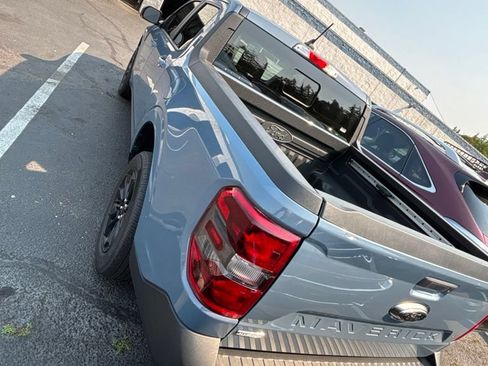 Used 2024 Ford Maverick Lariat w/ Black Appearance Package FWD image 3