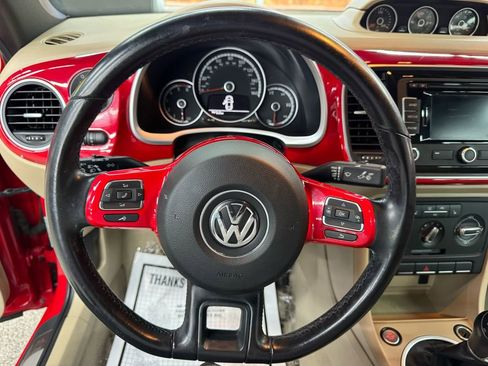 Used 2013 Volkswagen Beetle TDI FWD image 26