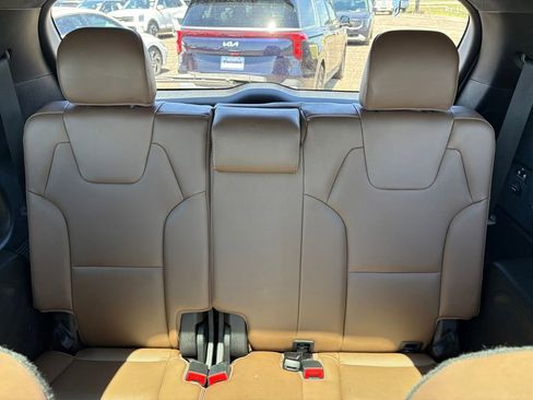 Used 2022 Kia Telluride SX w/ SX Prestige Package AWD/4WD image 15
