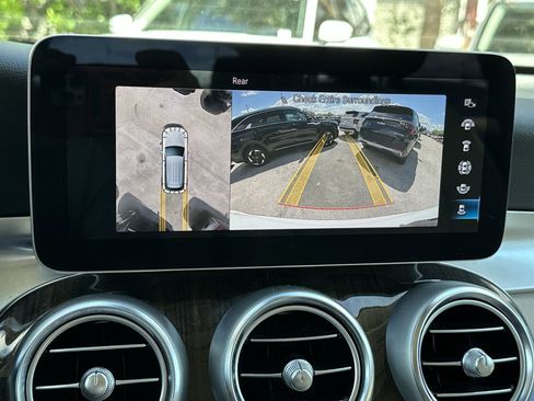 Used 2022 Mercedes-Benz GLC 300 image 22