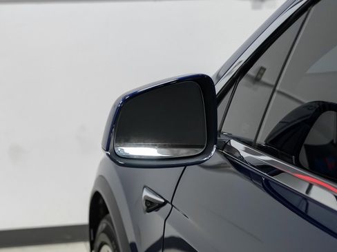 Used 2018 Tesla Model X 75D image 43