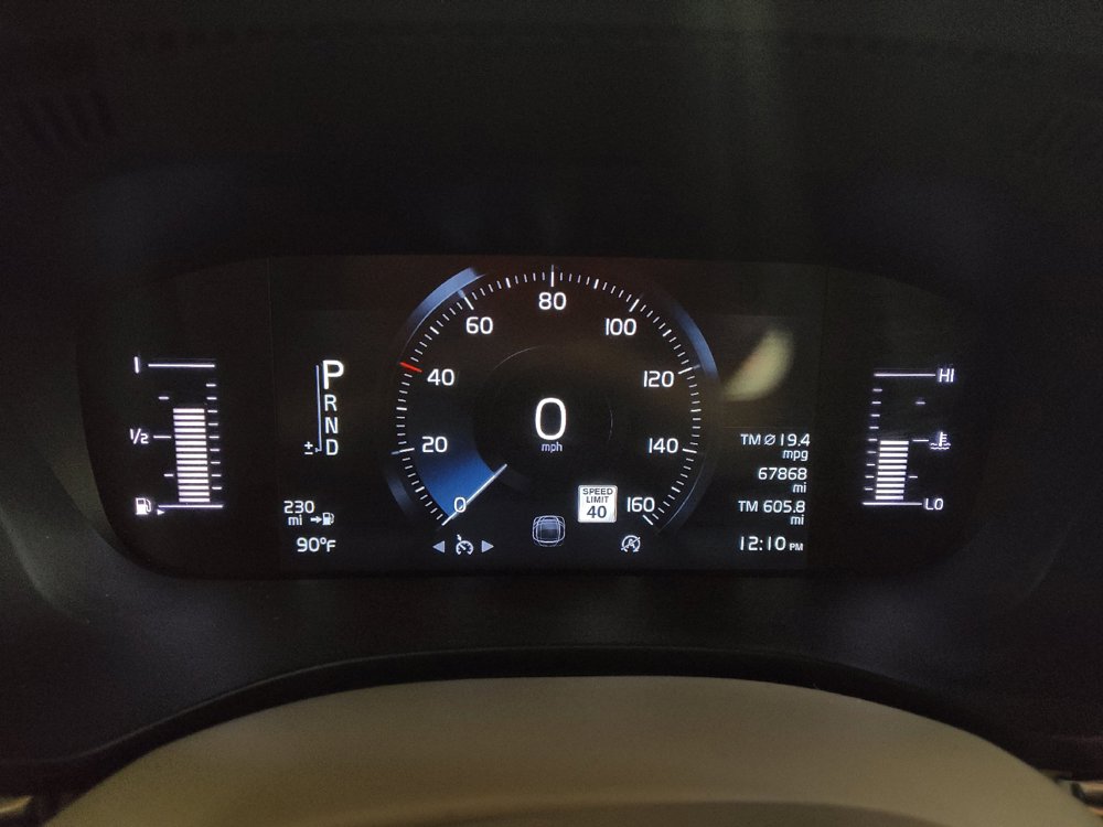 Used 2019 Volvo XC60 T5 Momentum w/ Premium Package AWD/4WD image 23
