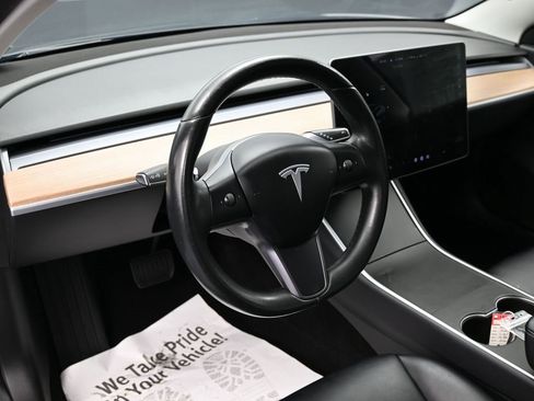 Used 2018 Tesla Model 3 Long Range image 16