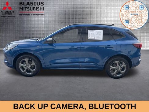Used 2023 Ford Escape ST-Line w/ Tech Pack #1 AWD/4WD image 6