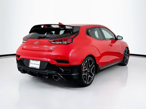 Used 2021 Hyundai Veloster N image 2