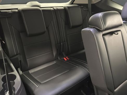 Used 2023 Volkswagen Atlas SE w/ Panoramic Sunroof Package image 27